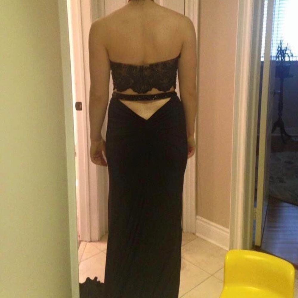 Sherri hill two piece prom dress - Picture 5 of 7